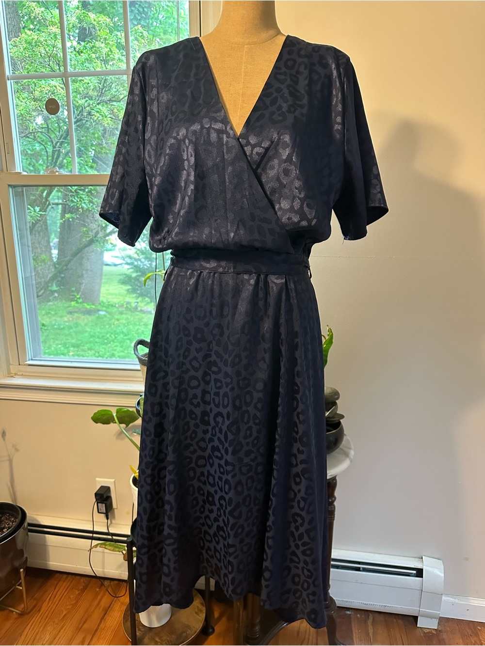 Quiz Satin Navy Leopard Wrap-Style Midi Dress size 14